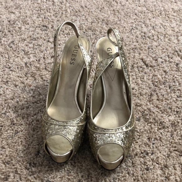 Guess Shoes - Women’s size 10 high-heel Guess Gold glitter shoes